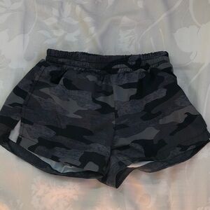 Black camouflage old navy shorts